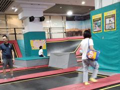 -嗨马乐动室内潮玩运动·团建·轰趴·桌游(南丰汇店)