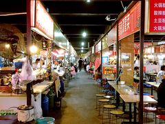 -洪河半边街夜市