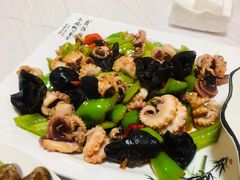 -宾朋海鲜美食特色餐厅·纯手工鲅鱼水饺(兴海路店)