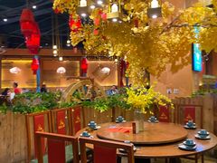 -老滇山寨•云南特色菜•地方菜•民族风情歌舞表演(金碧店)