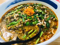 -花馬肆.云南过桥米线(汉神购物广场现场熬汤店)