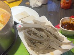 -四季喧黔味豆米火锅(万达广场店)