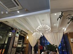 -樾餐厅泰式海鲜火锅(民歌湖店)