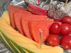 -海底捞火锅(新松江路生日主题店)