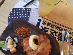 -F+轻食健身赋能空间(中华北路国贸商场店)