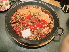-沸炉重庆老火锅(军事博物馆店)