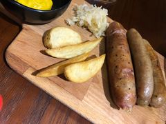-麦落精酿啤酒餐吧(先农大院店)