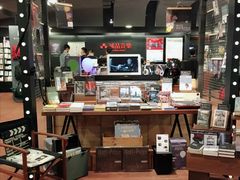 -诚品(信义店)