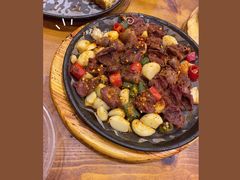 -老东镇啤酒屋海鲜加工·蒸汽海鲜·海鲜烧烤(台东店)