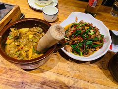 -老滇山寨•云南特色菜•地方菜•民族风情歌舞表演(金碧店)