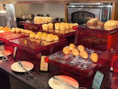 -亚龙湾希尔顿自助餐厅·海鲜·烧烤·沙滩BBQ·现场乐队