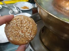 芝麻烧饼-鑫龙火锅城(青岛分店)
