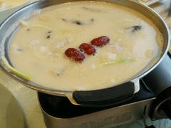 -亢龙太子酒轩(东湖店)