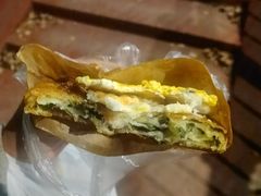 -沪上王记葱油饼(襄阳南路店)