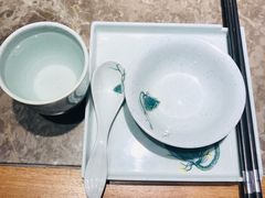 餐具摆设-老板恋上鱼(恒隆广场店)