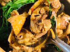 -食爺炭炉鸡煲·烧烤