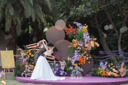 点击看大图 -GODDESS WHITE婚纱礼服(鹏城动力大厦店)