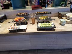 面包甜点陈列柜-华信天港禧悦酒店·浩自助餐厅(宁波奉化万达广场店)