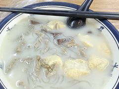 -鸭小妹鸭血粉丝(老门东店)
