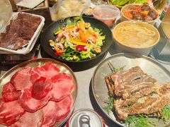 -草家酱蟹炭火烤肉店(珲春南路一店)
