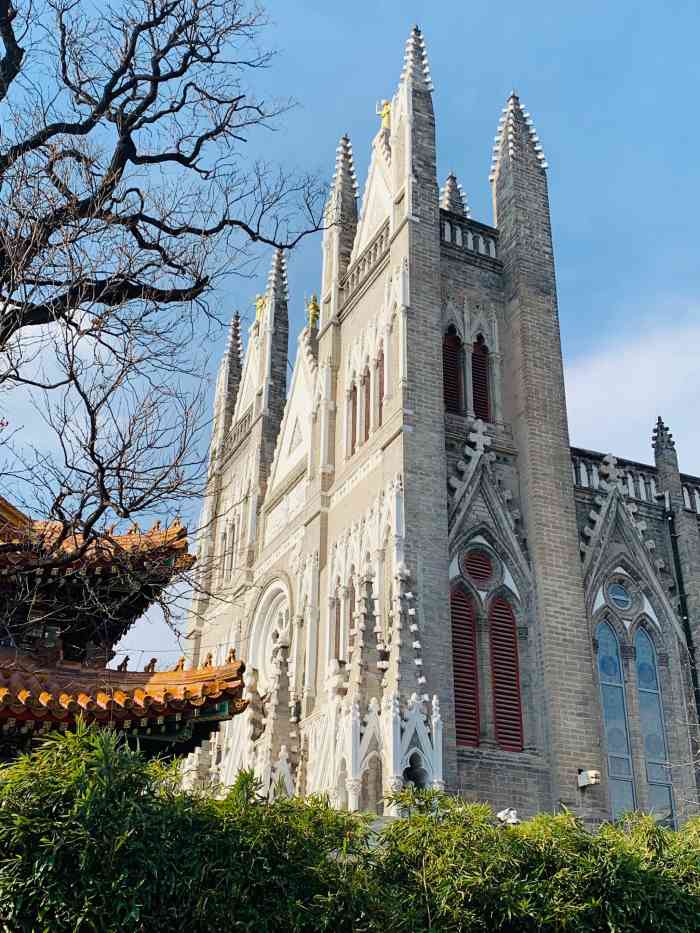 西什库天主堂-"在北京算很有点来头的教堂了,很亲民的感觉.