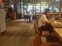 -乐凯撒披萨(东方新世界店)