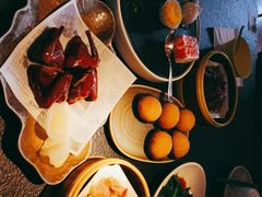 -蝴蝶里·粤菜·点心(滨江龙湖店)