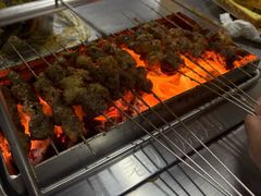 -老广烧烤(骆驼山康馨园店)