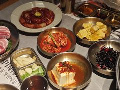 -草家酱蟹炭火烤肉店(珲春南路一店)
