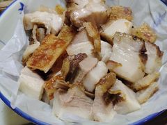 脆口烧肉-园林美食城·本土农家菜(杨和镇店)