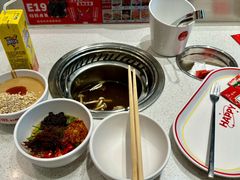 -龍歌自助小火锅(芝罘万达店)