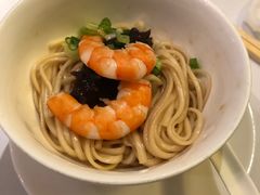 关东嫩刺参鲜围虾捞庭稻面-新同乐鱼翅酒家(美丽华店)