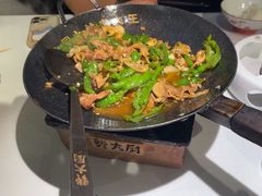 -费大厨辣椒炒肉(高铁吾悦广场店)