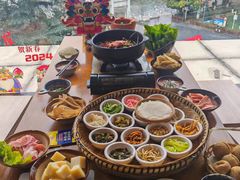 -包整·丝娃娃(一览甲秀楼风景店)