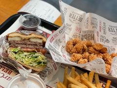 -The Habit Burger Grill 哈比特汉堡(复兴soho店)