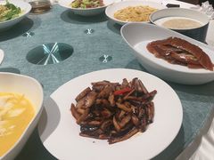 -凤凰园烤鸭店·唐山菜·传承花椒肉(老唐丰路店)