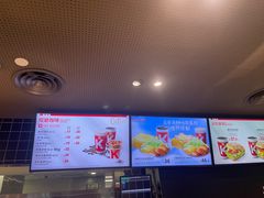 -肯德基(成都机场T2到达精选店)