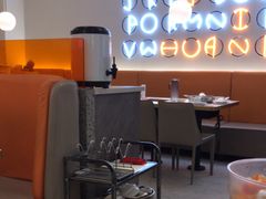 -黄记煌三汁焖锅(新佳丽江汉路店)