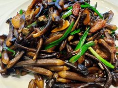 鸡纵菌炒肉-映像威海·海鲜味道(市区店)