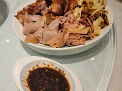 -六泰居·尔滨地标·东北菜(松北店)