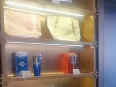 -霸王茶姬(长沙湖南大学登高路店)