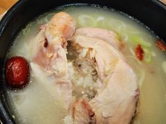 -长寿参鸡汤(朝韩风情街店)