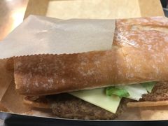 -麦当劳(乳山路店)