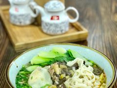 -裕新楼粉面馆·石磨手工粉(四方坪店)