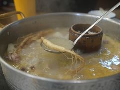 -朴小妹人参鸡汤火锅(长白山万达店)