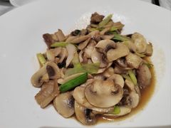小炒口蘑-苏淮景·苏闽融创菜·海鲜(原空港井河轩店)