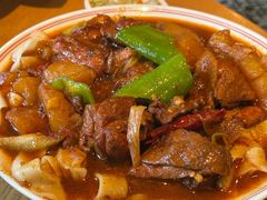大盘鸡拌面-金莹丸子汤清真(朝外SOHO店)