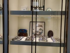 -潘多拉眼镜·蔡司依视路明月(潘家园店)