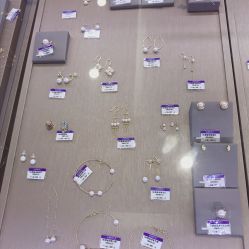 -威德钻石-克拉钻大本营(南京东路店)