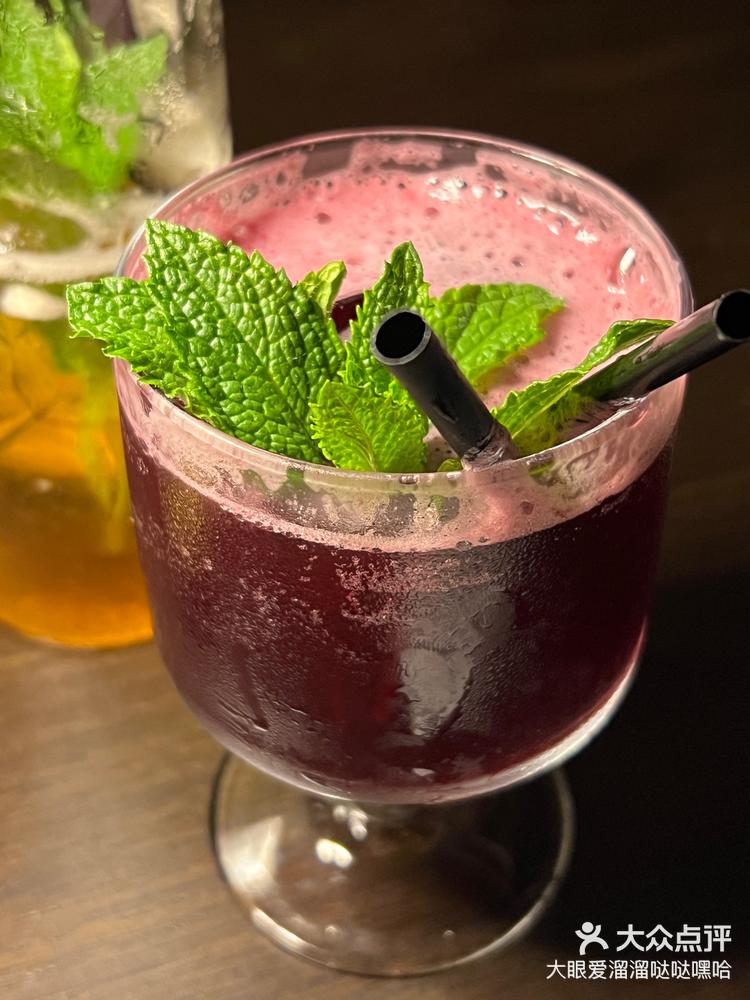 杭州新店真的被这杯桑格利亚迷住了